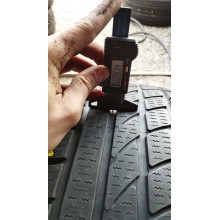 Hankook Icebear W300 235/45 R17 97H Б.У. 5 мм Колесо-Центр Запорожье