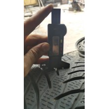 Nokian WR SnowProof  225/55 R17 101V XL Б.У. 6 мм