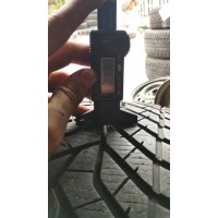 Yokohama BluEarth Winter V905 215/55 R17 98V XL Б.У. 7 мм