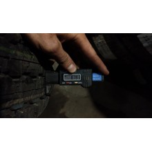 Dunlop GrandTrek TG40 215/80 R16 107S Нова 9 мм